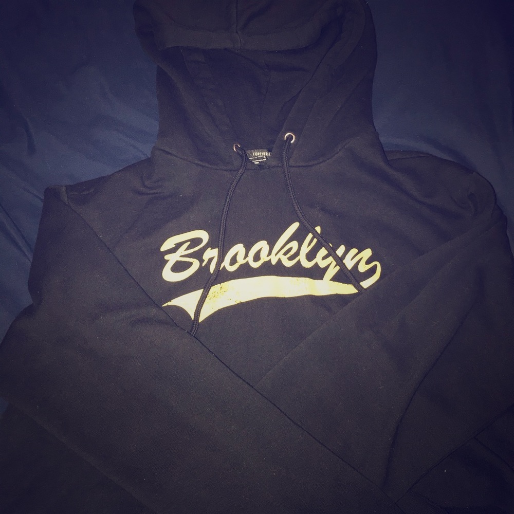 Brooklyn crop to sweater